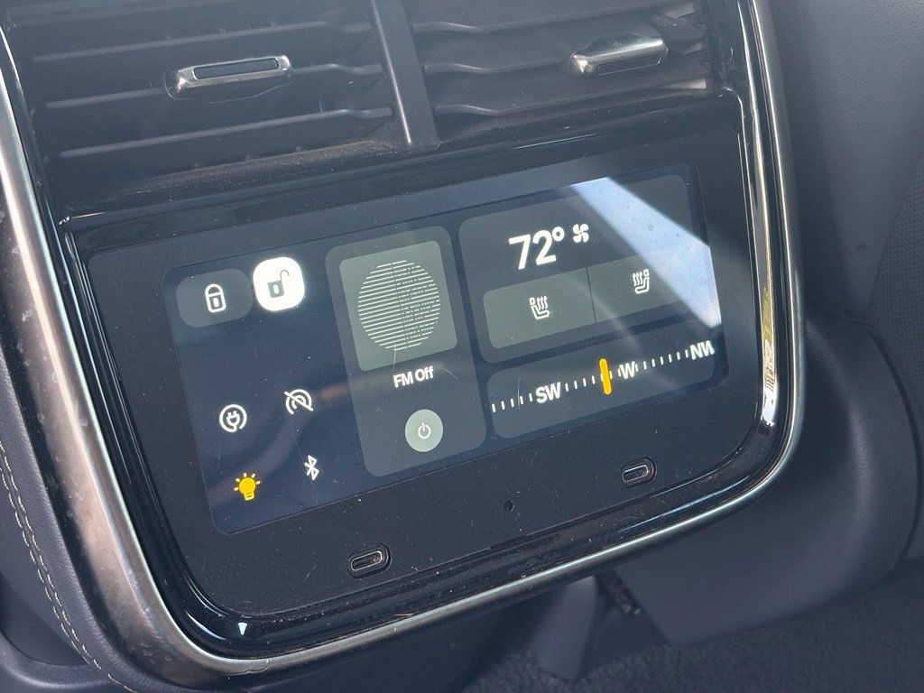 Used 2022 Rivian R1S Launch Edition Quad AWD/4WD image 19