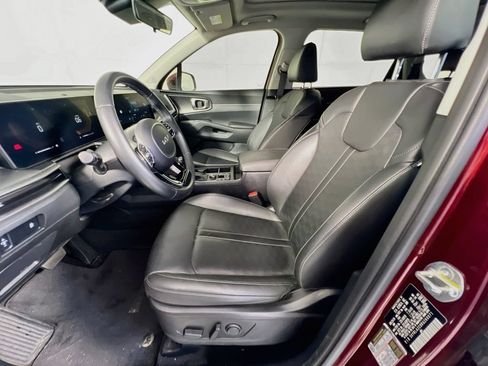 Certified 2024 Kia Sorento S w/ Panoramic Sunroof Package FWD image 13