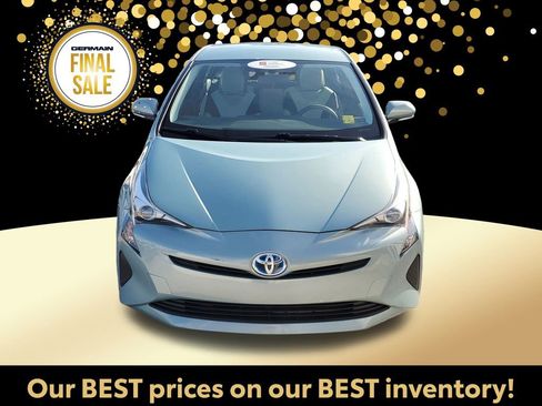 Certified 2016 Toyota Prius Three image 3