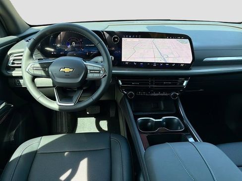 New 2026 Chevrolet Traverse LT w/ Sun and Wheel Package AWD/4WD image 25