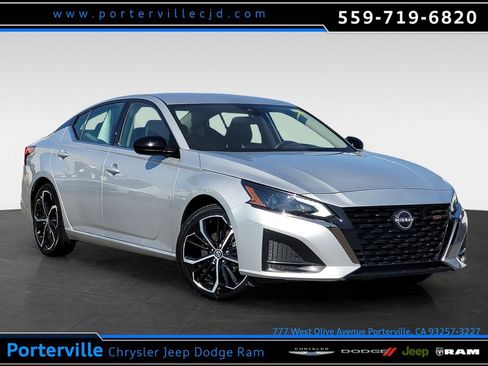 Used 2024 Nissan Altima 2.5 SR image 1