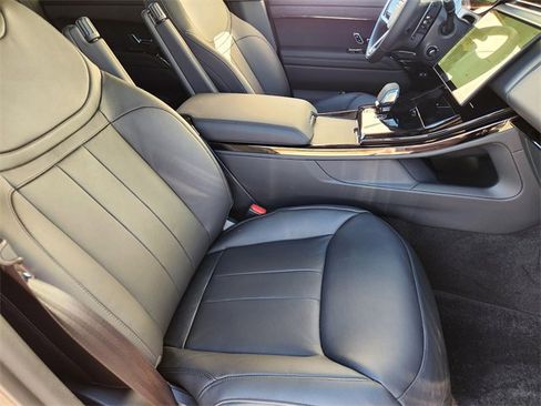 New 2025 Land Rover Range Rover Sport image 10