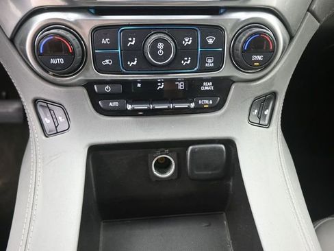 Used 2017 Chevrolet Tahoe LT image 4