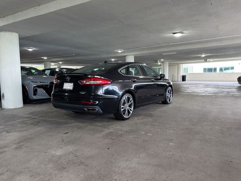 Used 2020 Ford Fusion Titanium FWD image 6