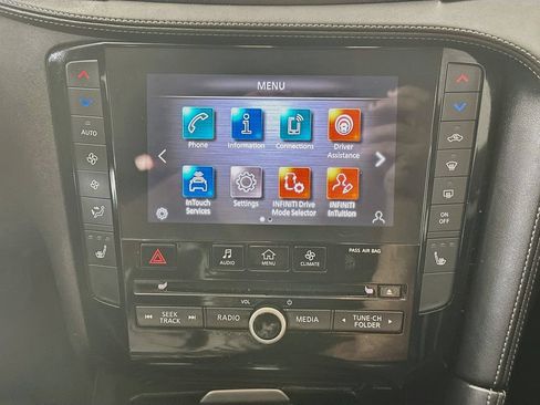 Used 2021 INFINITI QX50 Luxe FWD image 18