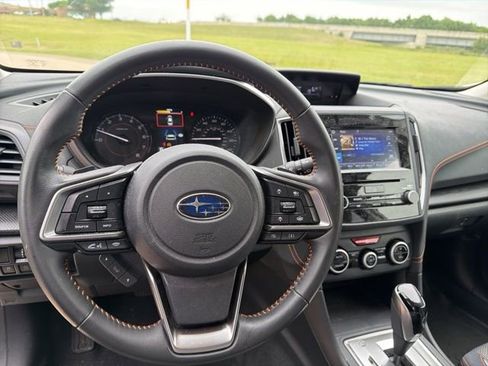 Used 2023 Subaru Crosstrek 2.0i Premium AWD/4WD image 9