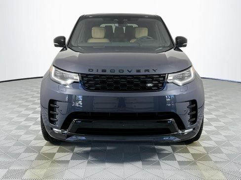 Used 2025 Land Rover Discovery Dynamic SE AWD/4WD image 2