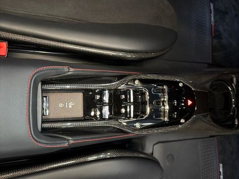 Used 2022 Ferrari SF90 Spider AWD/4WD image 28