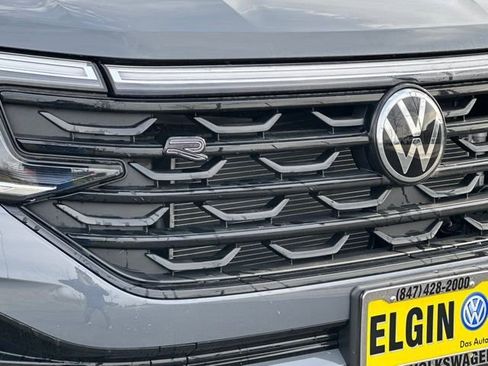 New 2026 Volkswagen Atlas Cross Sport SEL R-Line AWD/4WD image 10