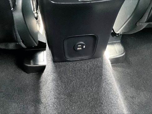 Used 2022 Ford Escape SEL FWD image 37