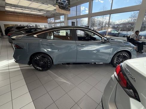 New 2026 Nissan Sentra SR w/ SR Premium Package image 8