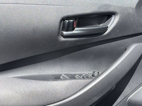Used 2022 Toyota Corolla LE FWD image 22