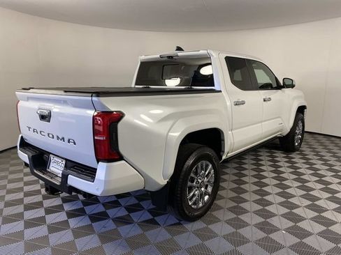 Used 2024 Toyota Tacoma Limited w/ Limited Package (LT) AWD/4WD image 9
