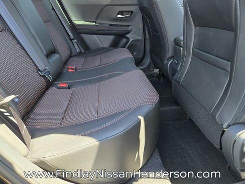 Used 2025 Nissan Kicks SR AWD/4WD image 15
