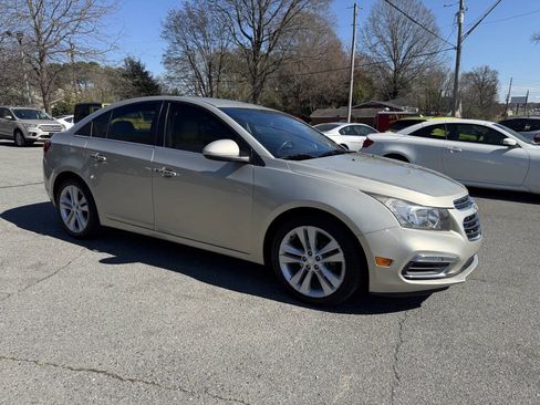 Used 2015 Chevrolet Cruze LTZ w/ Enhanced Safety Package image 4