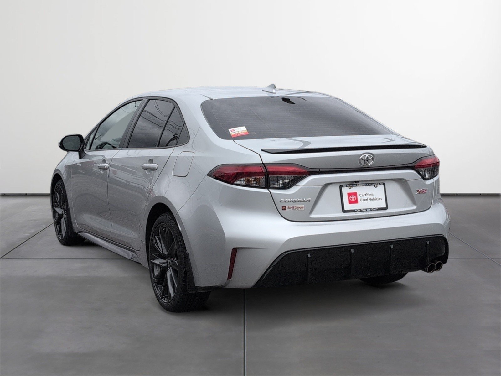 Used 2024 Toyota Corolla XSE FWD image 4
