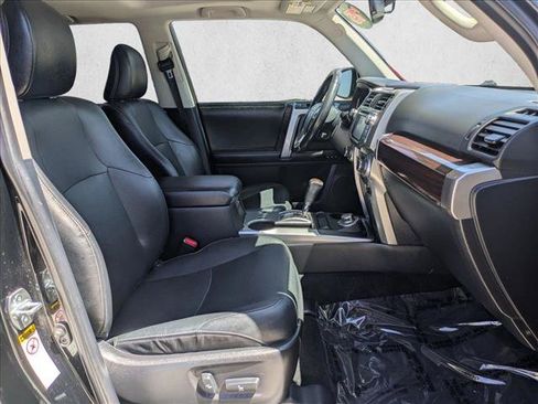 Used 2015 Toyota 4Runner Limited AWD/4WD image 23