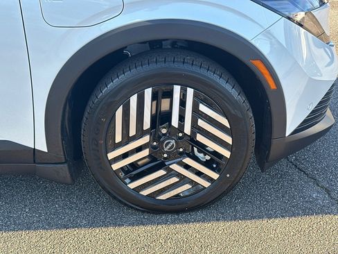 New 2026 Nissan Leaf SV+ image 12