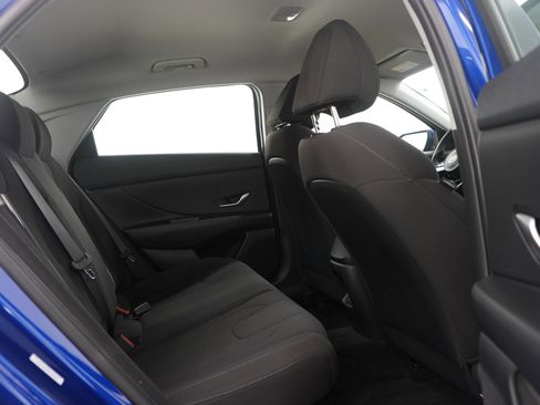 Certified 2025 Hyundai Elantra Blue image 11