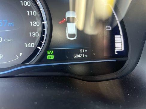Used 2019 Hyundai Ioniq Limited w/ Ultimate Package 02 FWD image 22