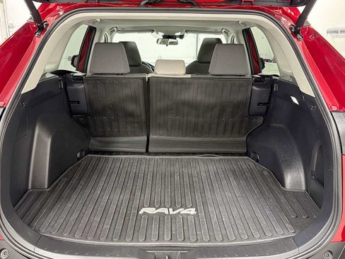 Certified 2025 Toyota RAV4 XLE w/ Convenience Package AWD/4WD image 28
