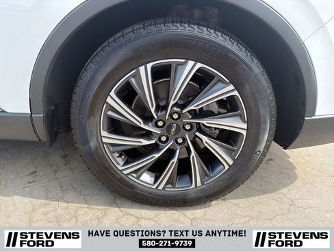 Used 2025 Lincoln Aviator 2WD w/ Equipment Group 101A image 10
