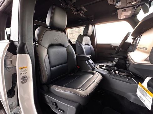 New 2025 Ford Bronco Outer Banks image 30