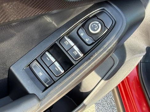 Used 2024 Subaru Crosstrek 2.5i Limited AWD/4WD image 15