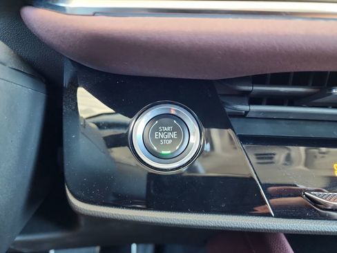 Used 2024 Buick Envision Sport Touring image 27