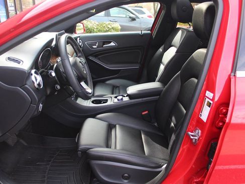 Used 2018 Mercedes-Benz GLA 250 4MATIC image 18