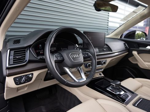 Used 2021 Audi Q5 Prestige w/ Prestige Package AWD/4WD image 19
