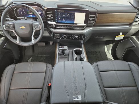 New 2026 Chevrolet Silverado 1500 High Country AWD/4WD image 19
