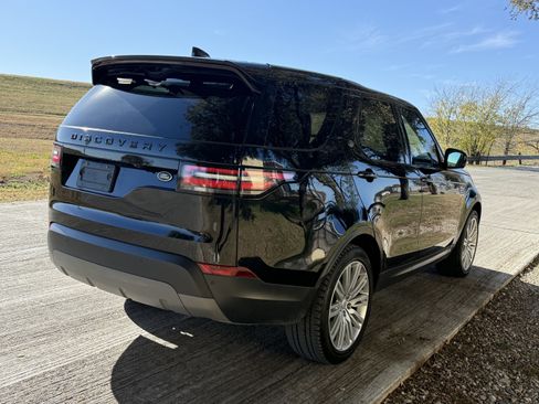 Used 2017 Land Rover Discovery First Edition image 15