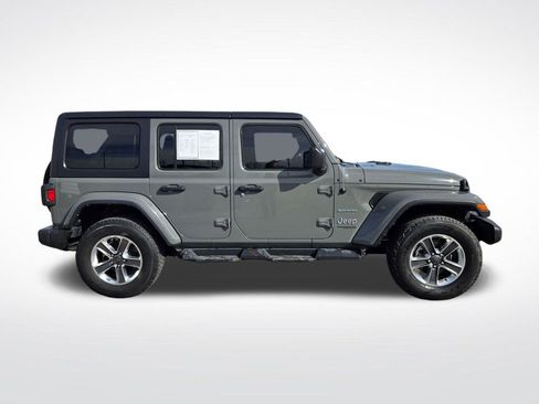 Used 2021 Jeep Wrangler Unlimited Sahara image 2
