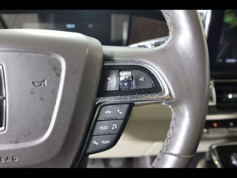 Used 2020 Lincoln Navigator Reserve w/ Luxury Package AWD/4WD image 21