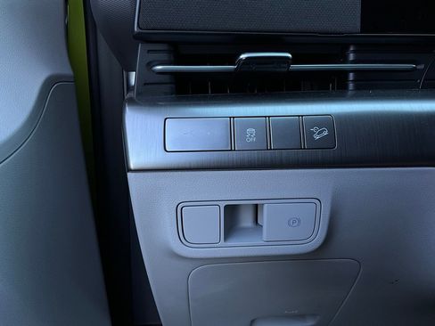 Used 2025 Hyundai Kona SEL image 22