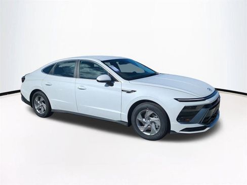 New 2026 Hyundai Sonata SE image 2