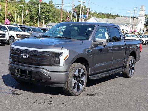 New 2025 Ford F150 Lightning Platinum image 18