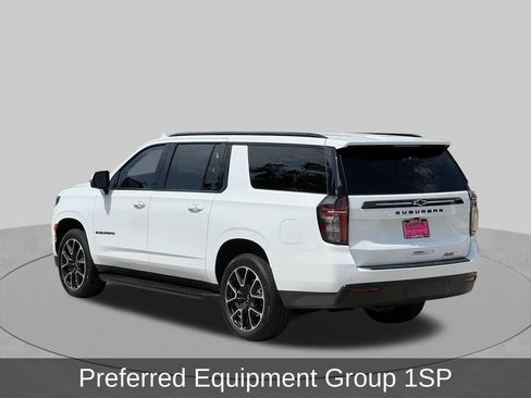 Used 2024 Chevrolet Suburban RST w/ Luxury Package RWD image 3