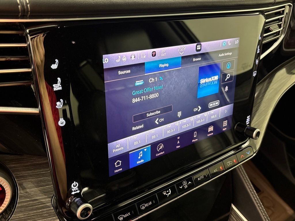 Used 2022 Jeep Wagoneer Series III w/ Convenience Group I RWD image 38