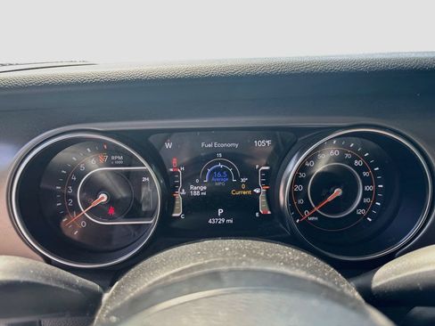 Used 2023 Jeep Gladiator Sport AWD/4WD image 20