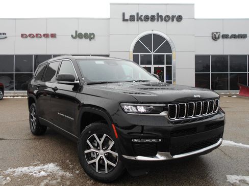 New 2025 Jeep Grand Cherokee L Limited w/ Trailer Tow Package image 2