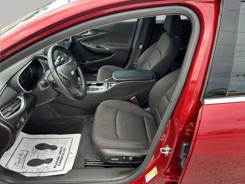 Used 2024 Chevrolet Malibu RS FWD image 13