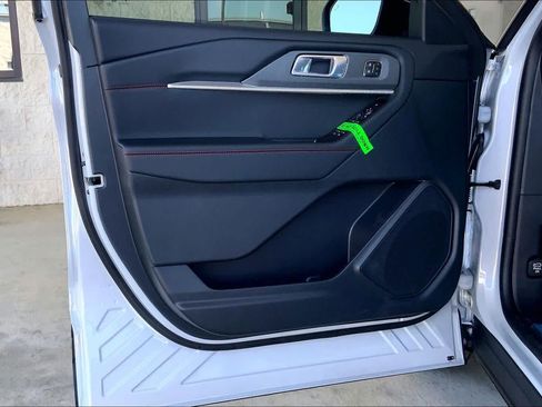 New 2026 Ford Explorer ST-Line image 10