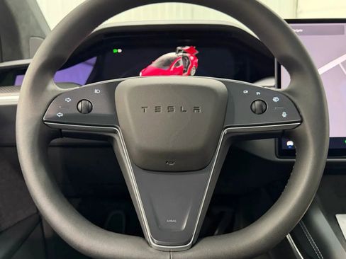 Used 2024 Tesla Model X Plaid image 21