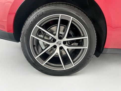 Used 2026 Porsche Macan AWD/4WD image 33