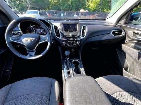 Used 2023 Chevrolet Equinox LT AWD/4WD image 16