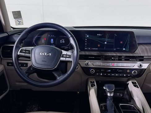 Used 2023 Kia Telluride EX w/ EX Captain's Chair Package image 13