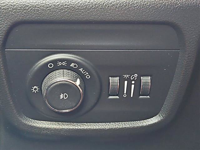 Certified 2023 Jeep Grand Cherokee Limited w/ Luxury Tech Group II AWD/4WD image 16