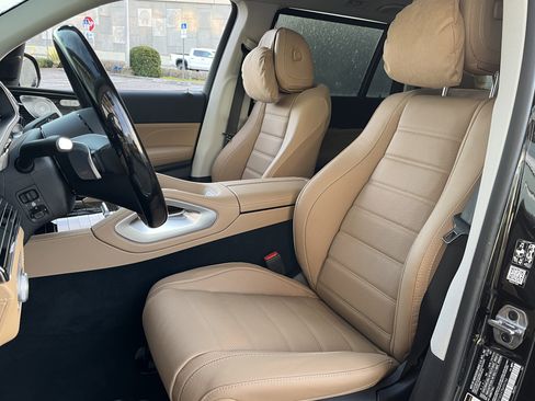 Used 2026 Mercedes-Benz GLS 450 4MATIC image 14